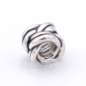 Authentic PANDORA Forget-Me-Knot Charm - 790484